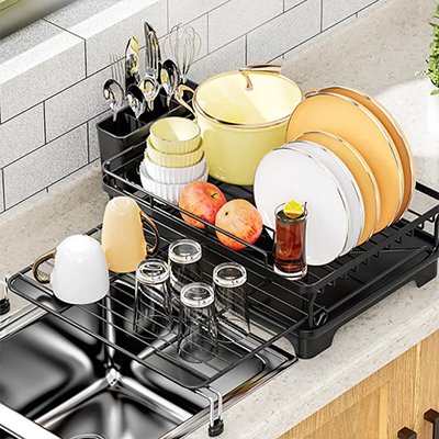 egouttoir vaisselle noir assiettes jaune pommes comptoir cuisine