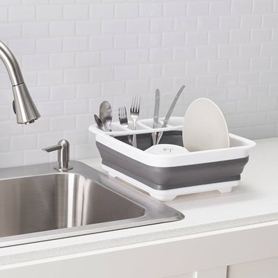 egouttoir vaisselle assiettes ustensiles evier comptoir cuisine