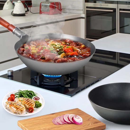 poele wok legumes viandes cuiseur a gaz cuisine